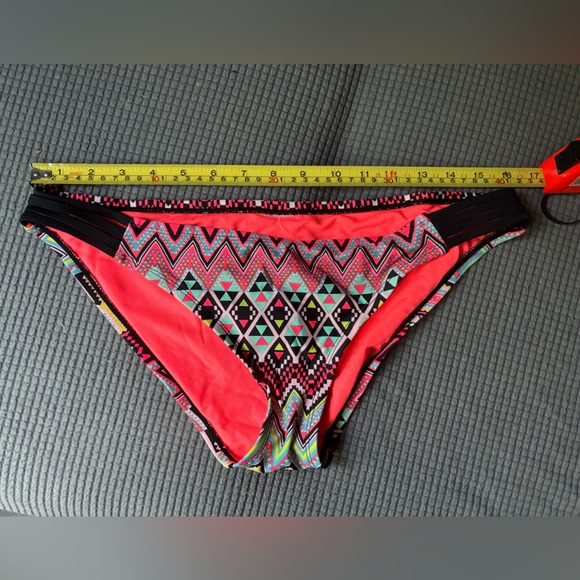 Bikini Bottoms (Xhilaration possibly) - Picture 4 of 5